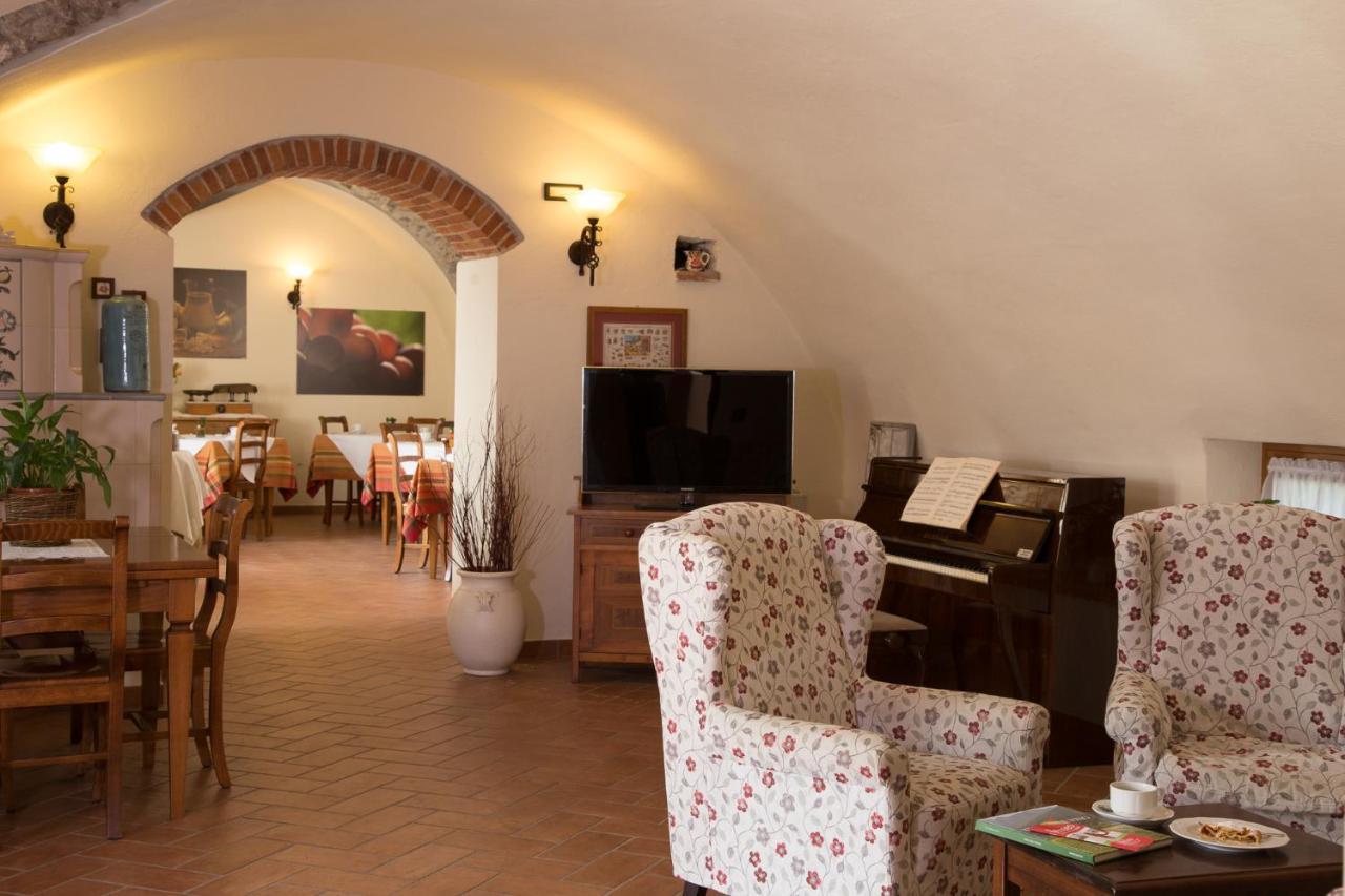 Agriturismo Al Picchio Villa Ala Ngoại thất bức ảnh